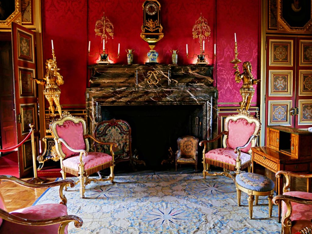 wife of louis xiv